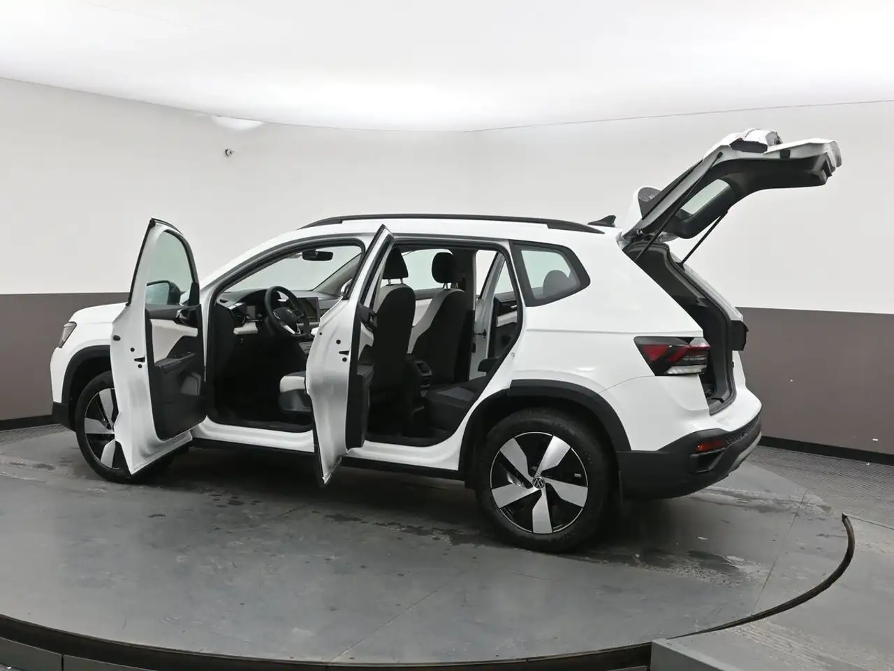 Volkswagen Taos снимка Volkswagen Taos