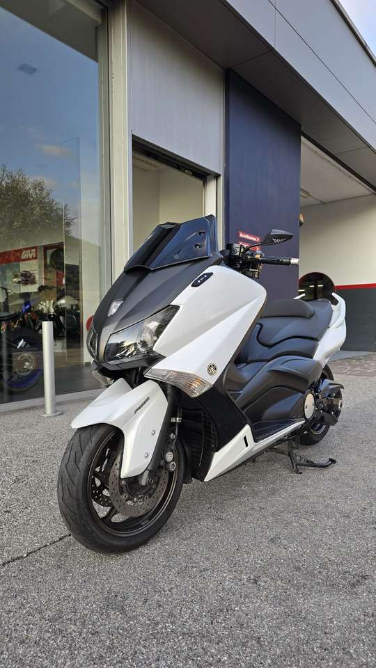 Yamaha TMAX 530