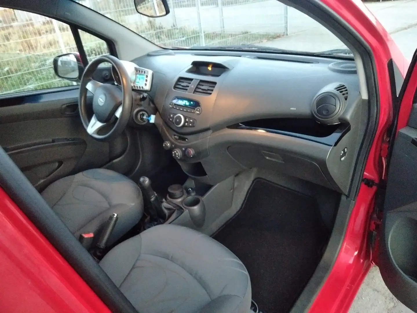 Chevrolet Spark LS Rouge - 1