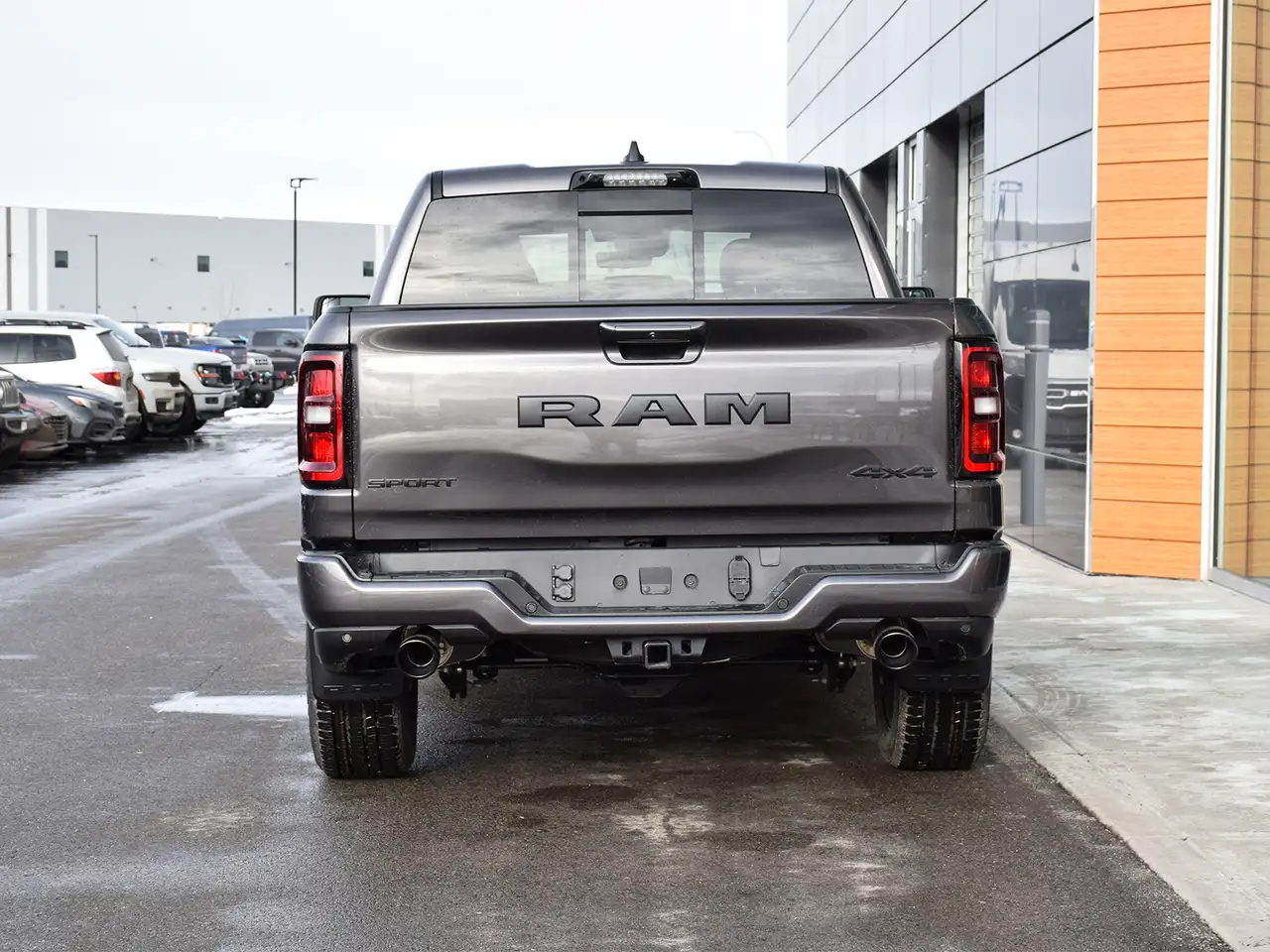 RAM 1500 снимка RAM 1500