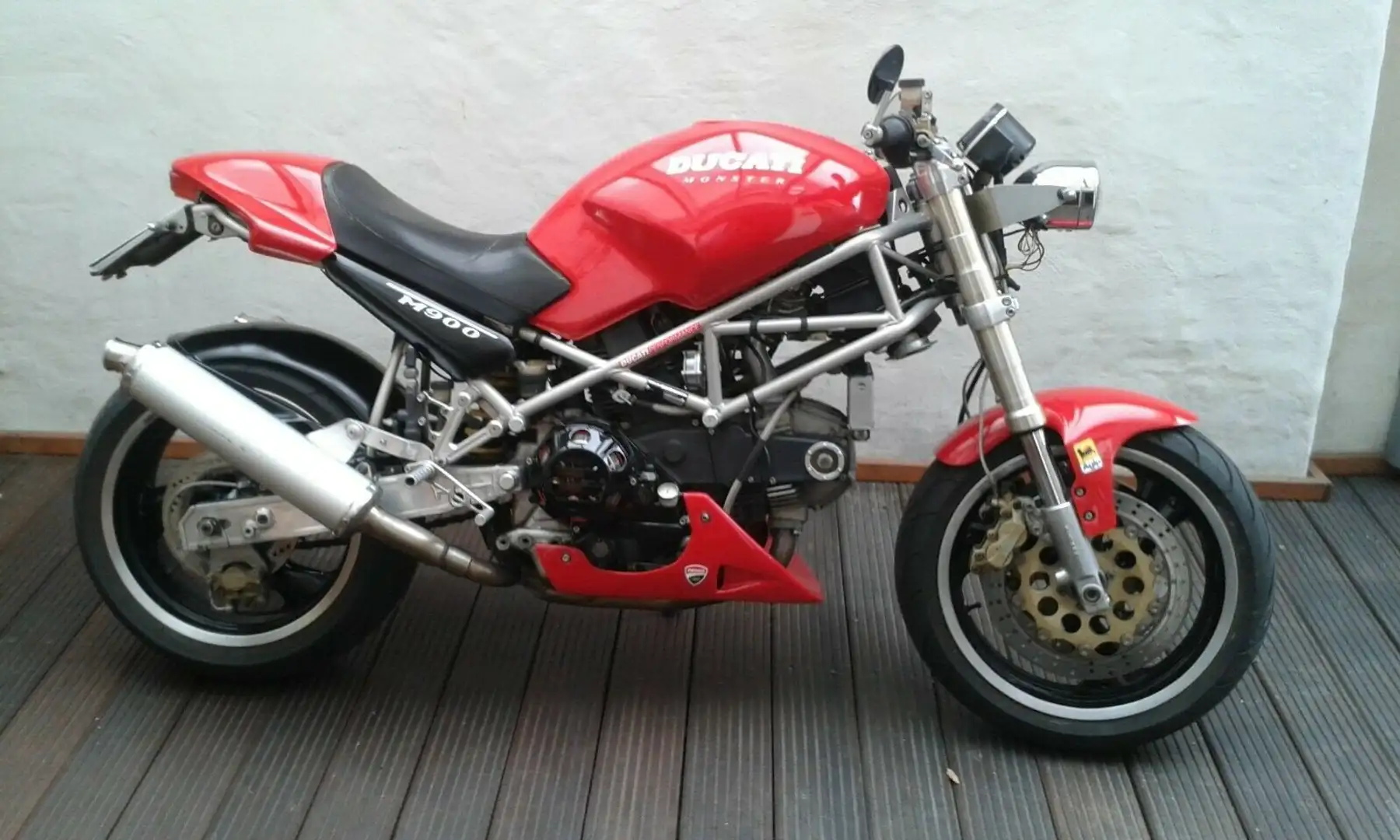Ducati Monster 900 Rouge - 2