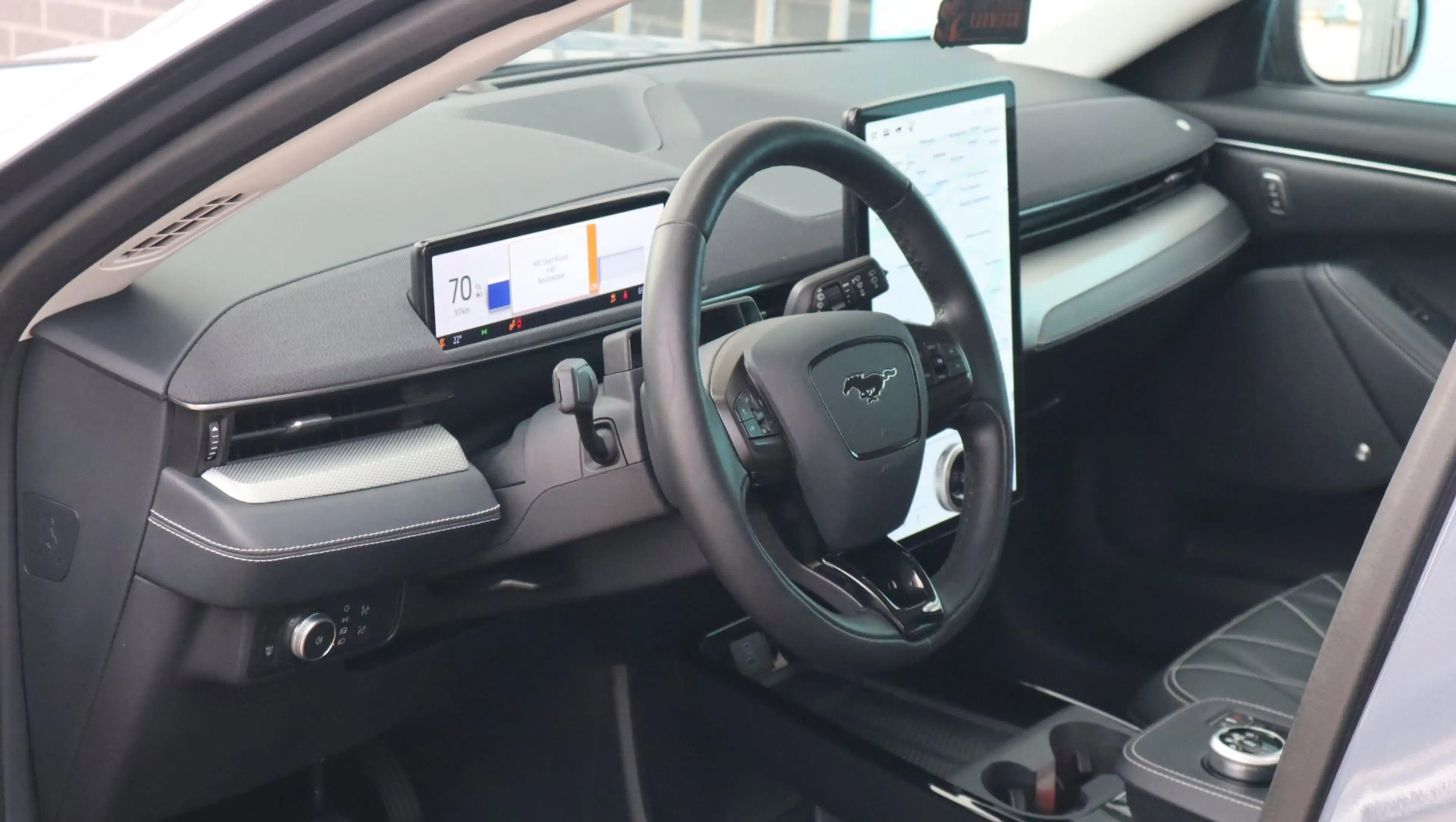 Ford Mustang Mach-E Extended RWD 98 kWh SOH 94% Leder Aut — photo 10