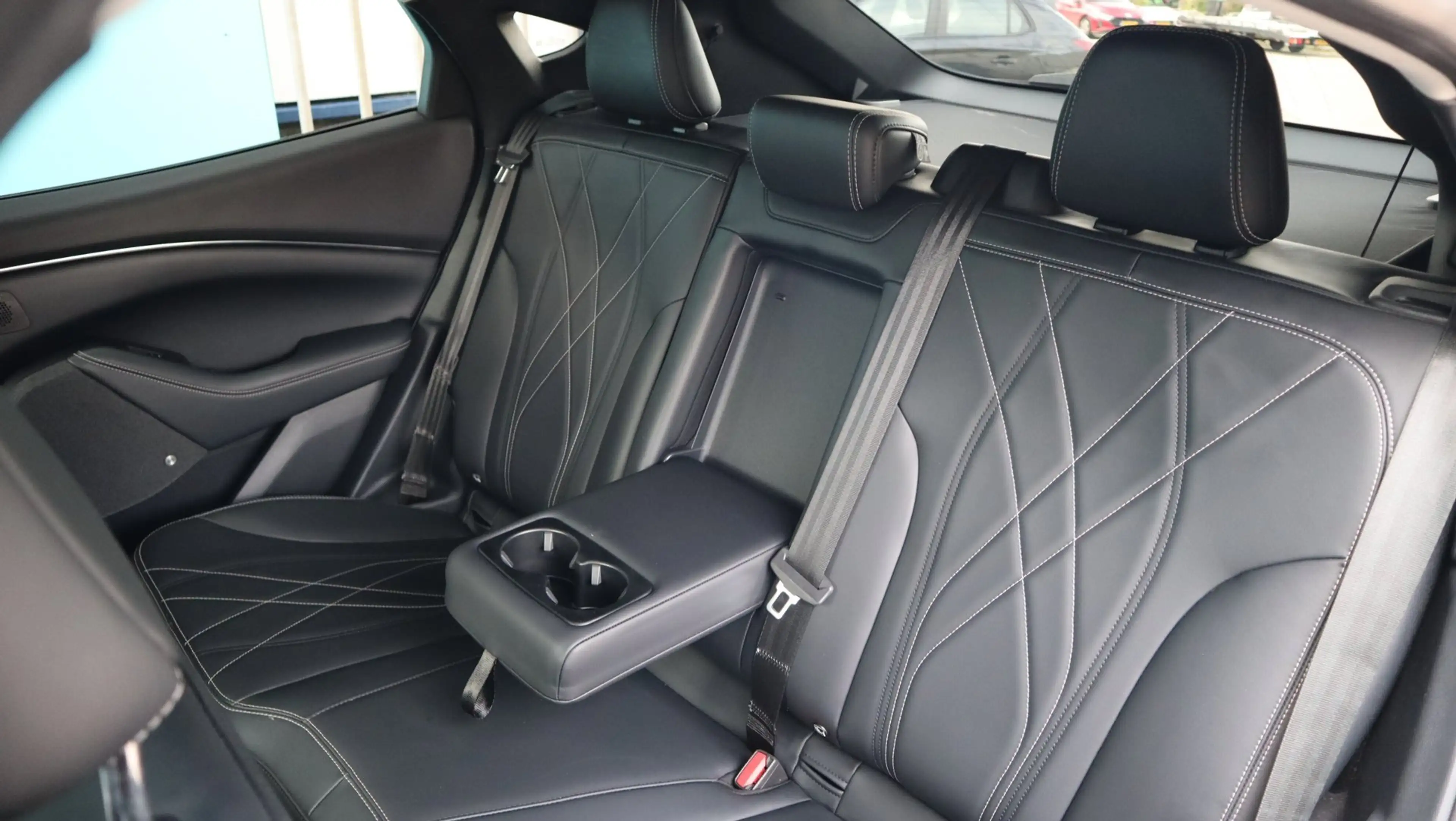 Ford Mustang Mach-E Extended RWD 98 kWh SOH 94% Leder Aut — photo 11
