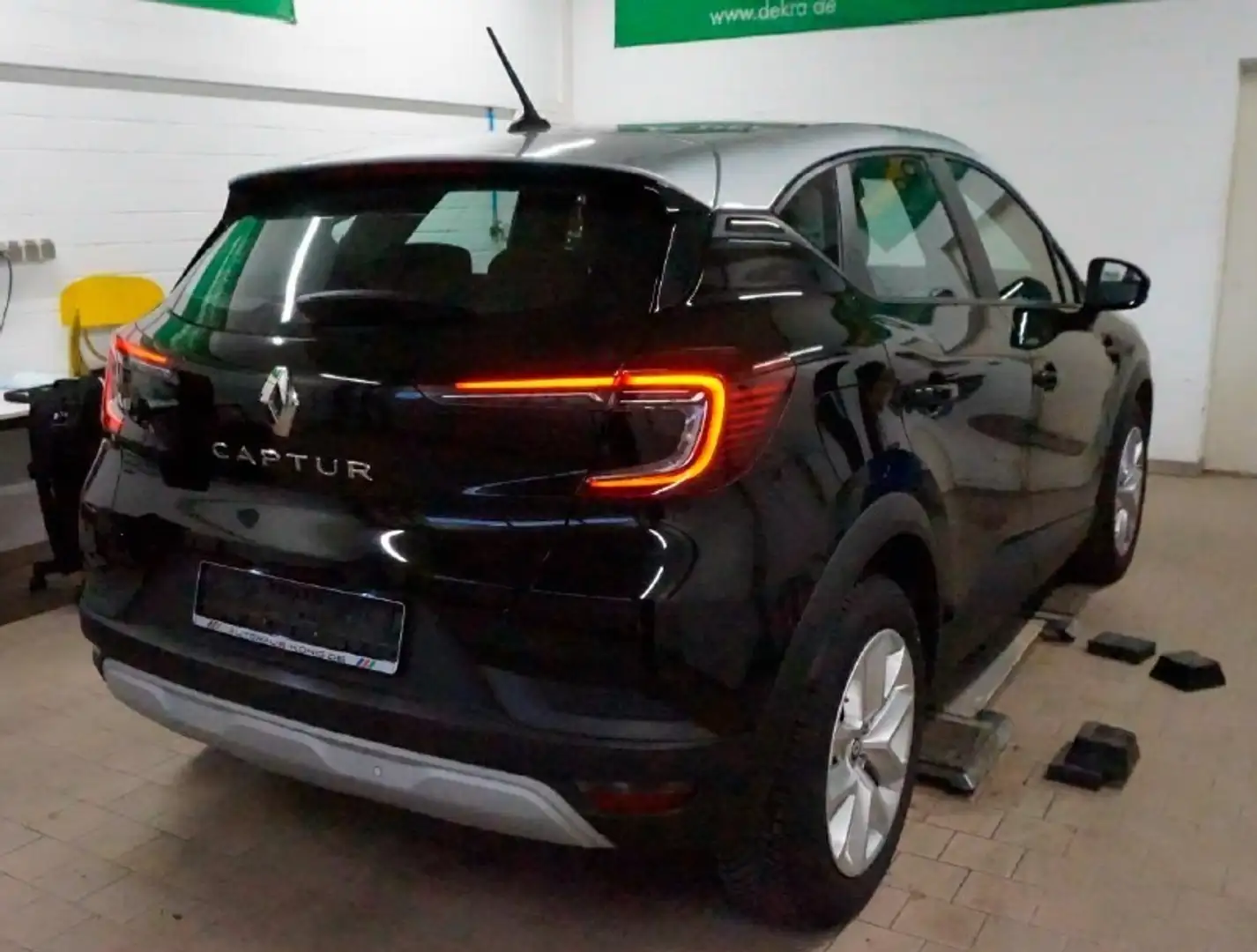 Renault Captur 1.0 TCe EQUILIBRE Allwetter - PDC Schwarz - 2