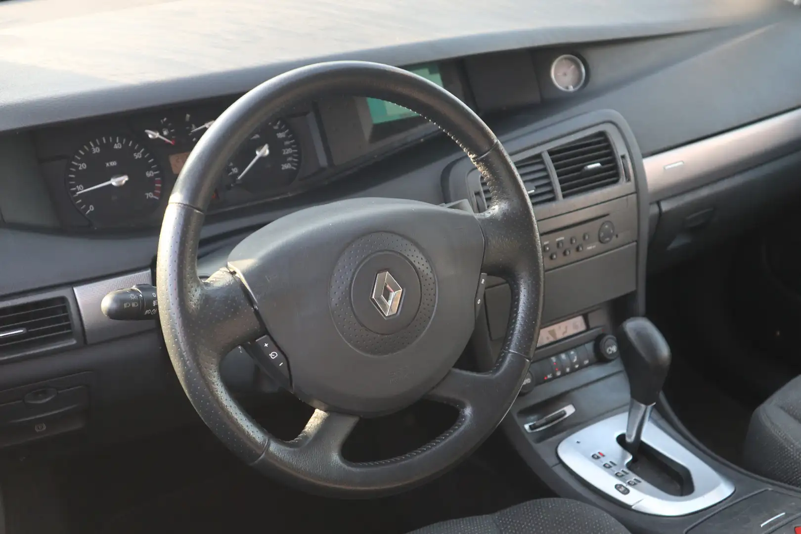 Renault Vel Satis 2.0 16V Turbo Privilége | Radio CD | Climate Contr Сірий - 2