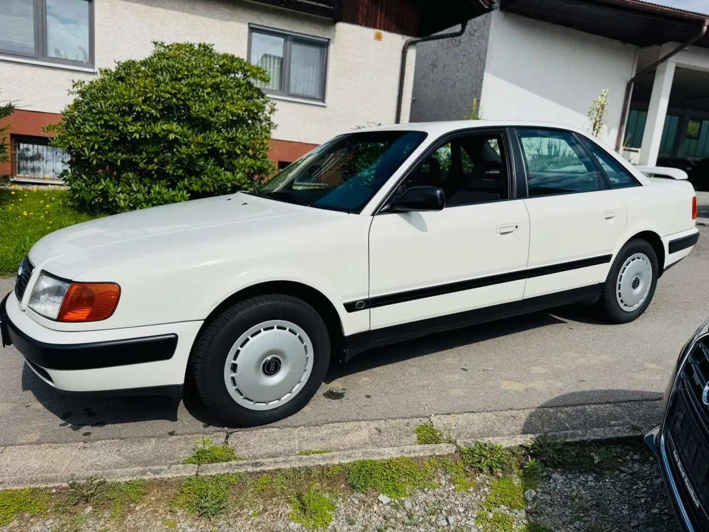 Audi 100 aus 1. Hand Dr. Scheckheft H Kennzeichen Bílá - 2