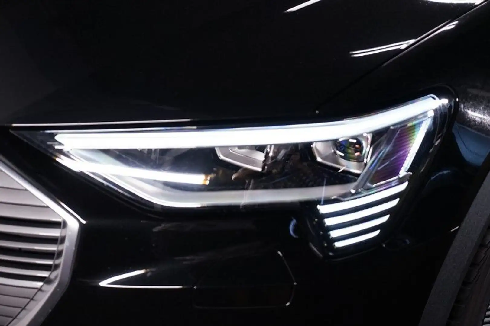 Audi e-tron 71 kWh 50 Quattro Sportback*Kamera*Matrix Black - 2