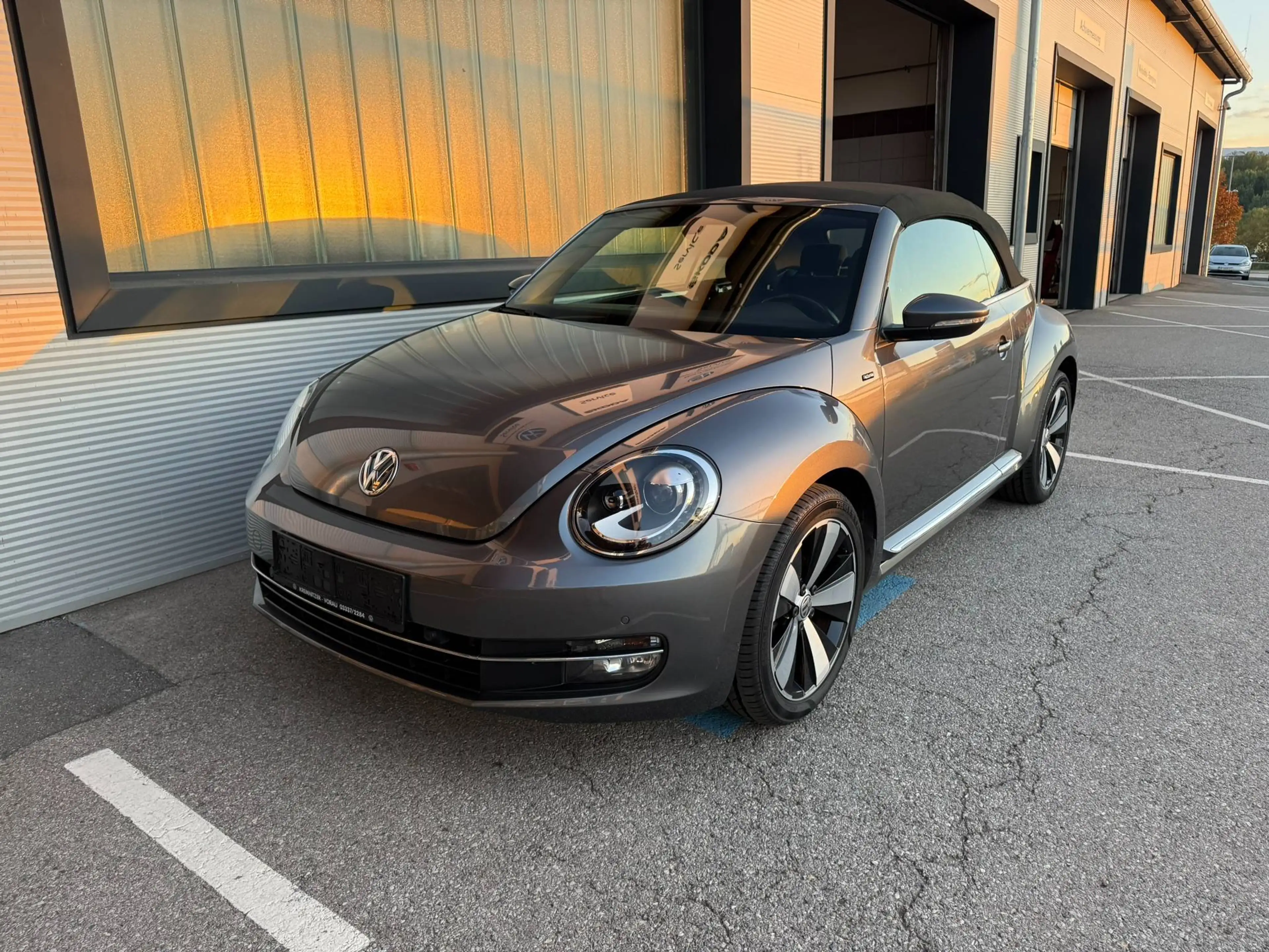 Volkswagen Beetle Cabrio Allstar 1,2TSI Navi + Freisprech, Xenon, PDCx2, 8x18 Twister-Alufelgen