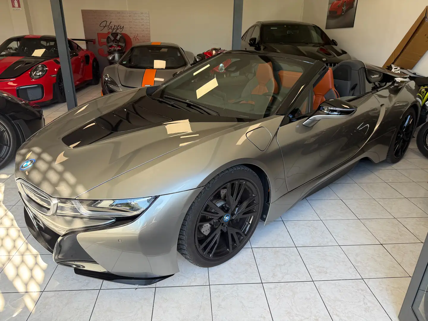 BMW i8 Roadster Limited Edition Visibile in sede Grau - 1