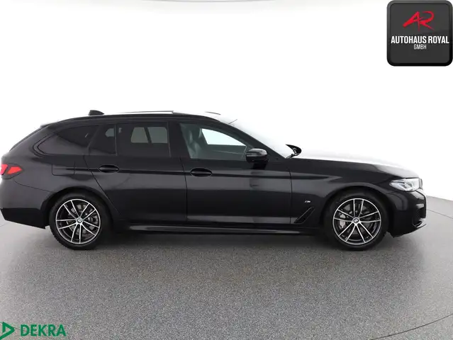 BMW 5 Series view 6