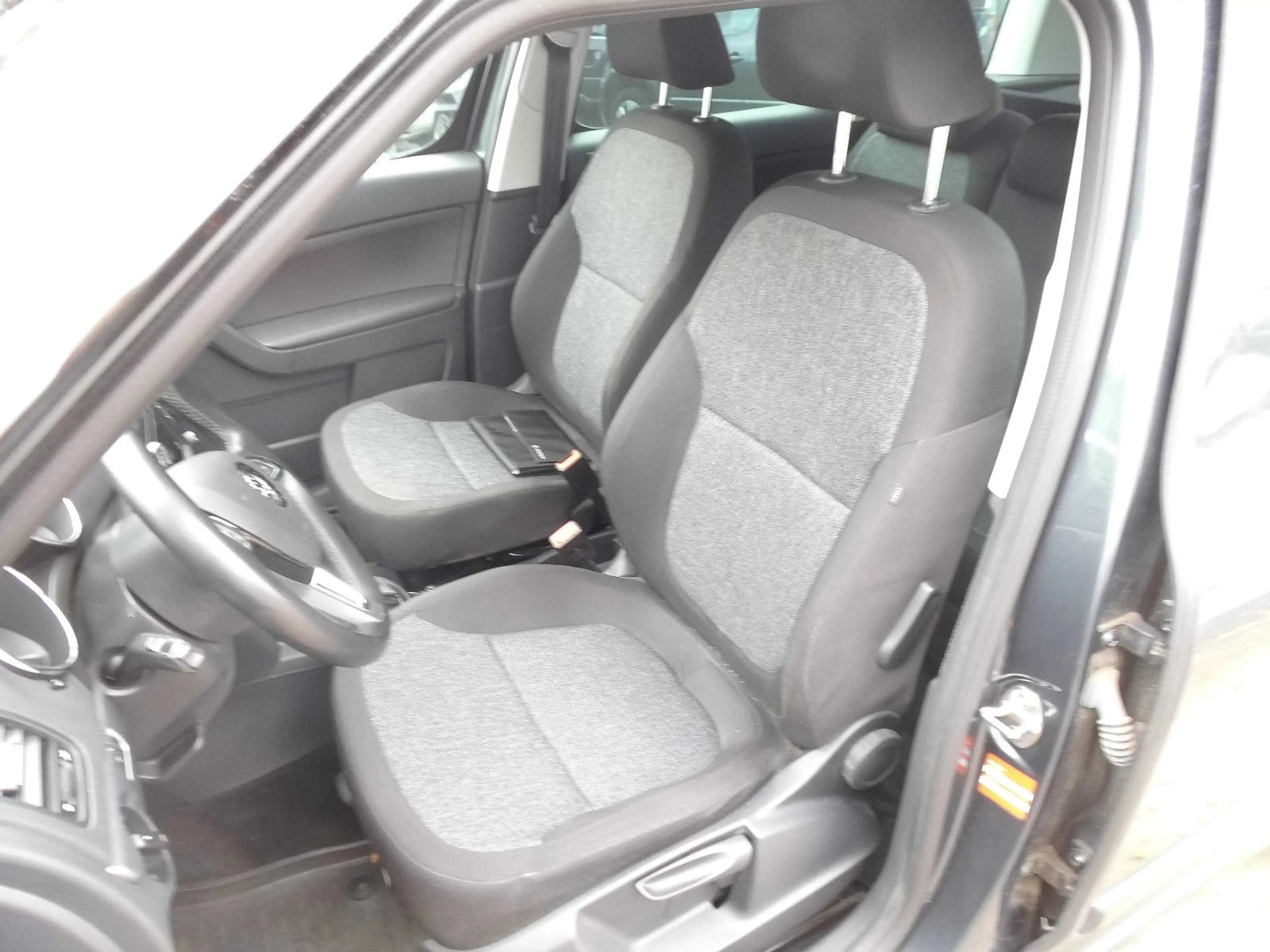 Skoda Yeti Cool Edition — photo 12