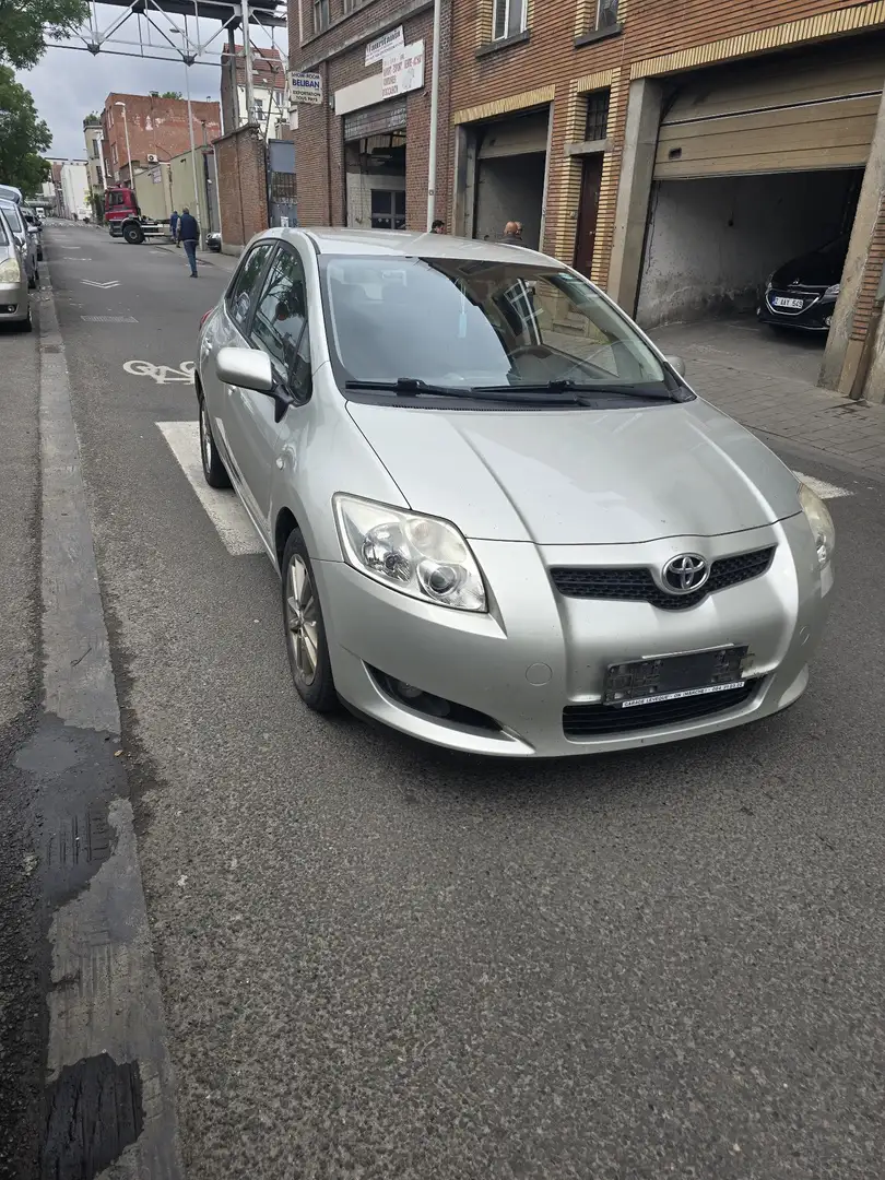 Toyota Auris 1.4 Turbo D4D     voiture belge - 1