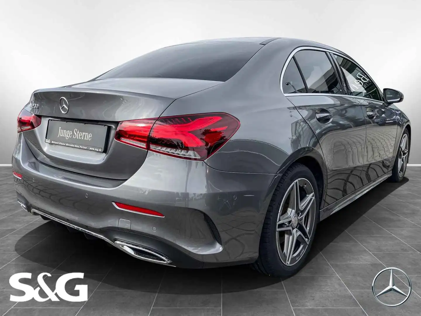 Mercedes-Benz A 200 Limousine AMG RüKam+MBUX+Tempomat+LED+18 Grau - 1