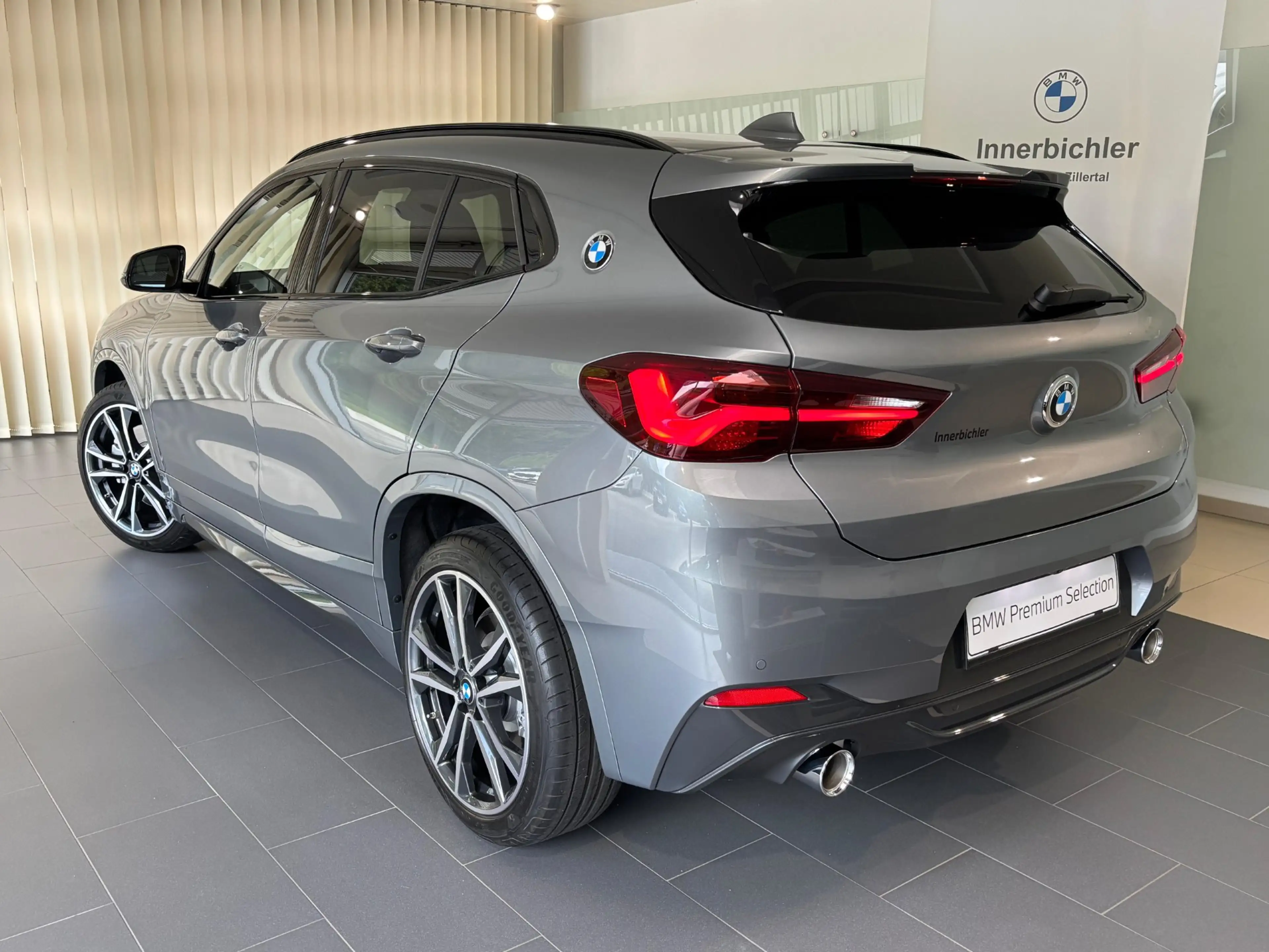 BMW X2 xDrive20i — photo 3