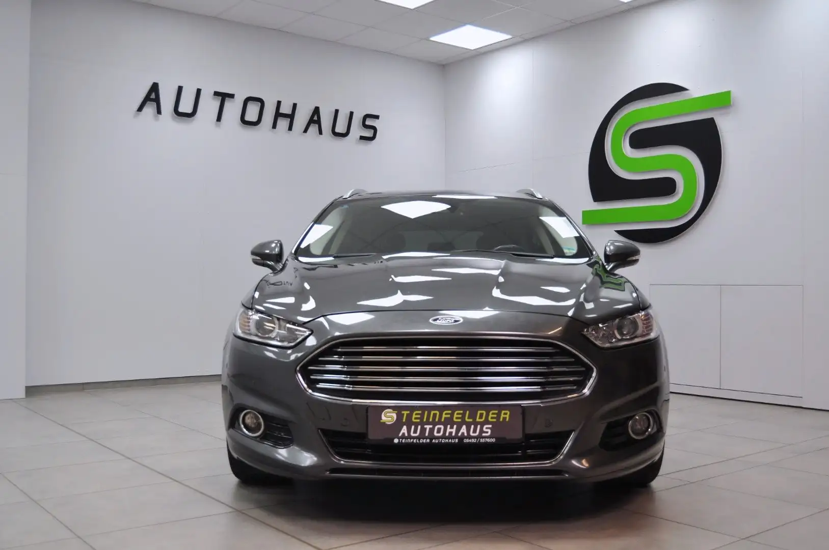 Ford Mondeo 2.0 TDCi Titanium / SHZ / NAVI / TEMPOMAT Grau - 2