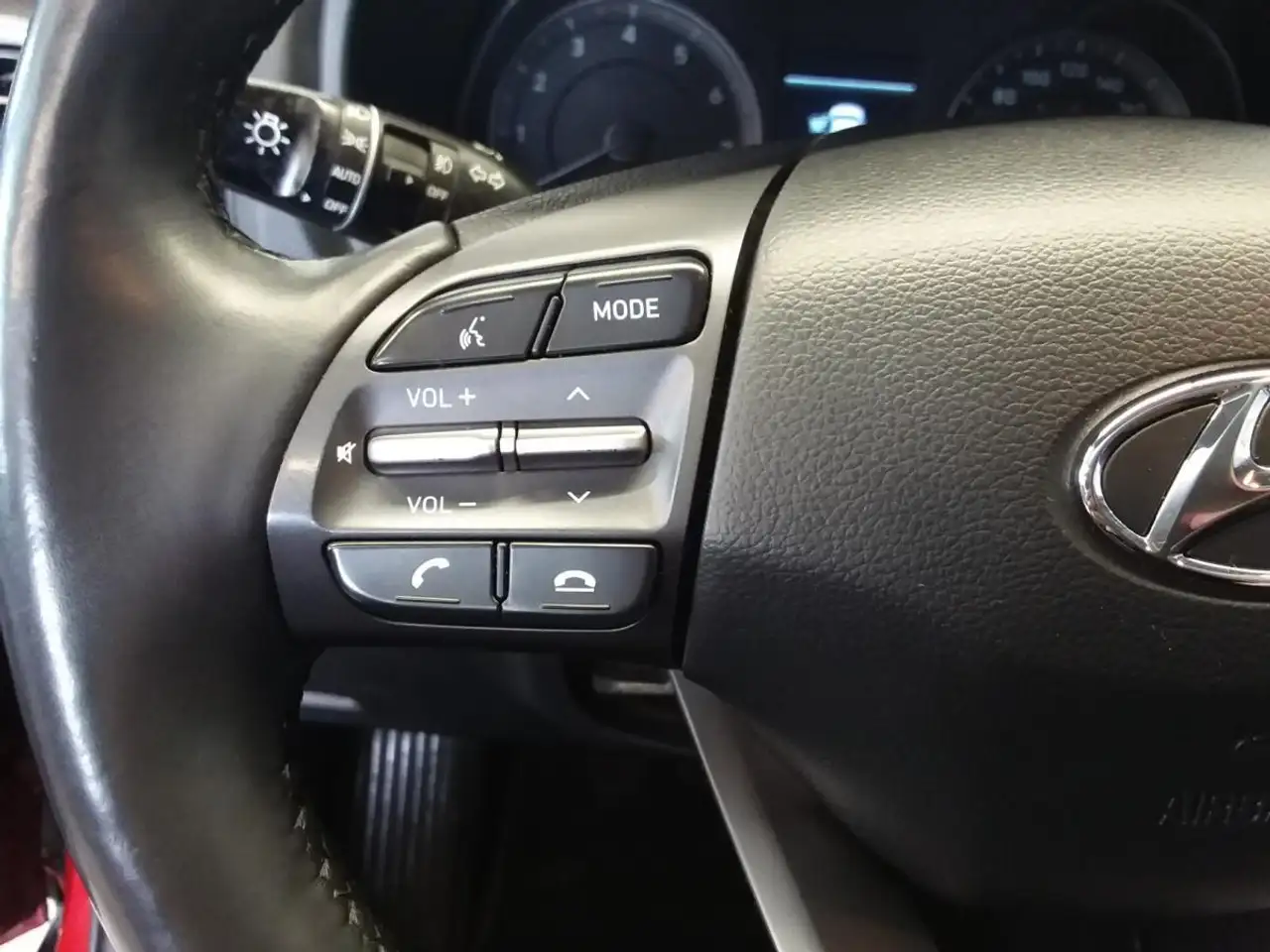 Hyundai KONA photo Hyundai KONA
