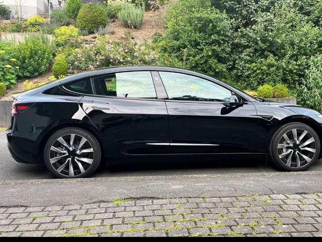 Imagine Tesla Model 3 Model 3 RWD Hinterradantrieb