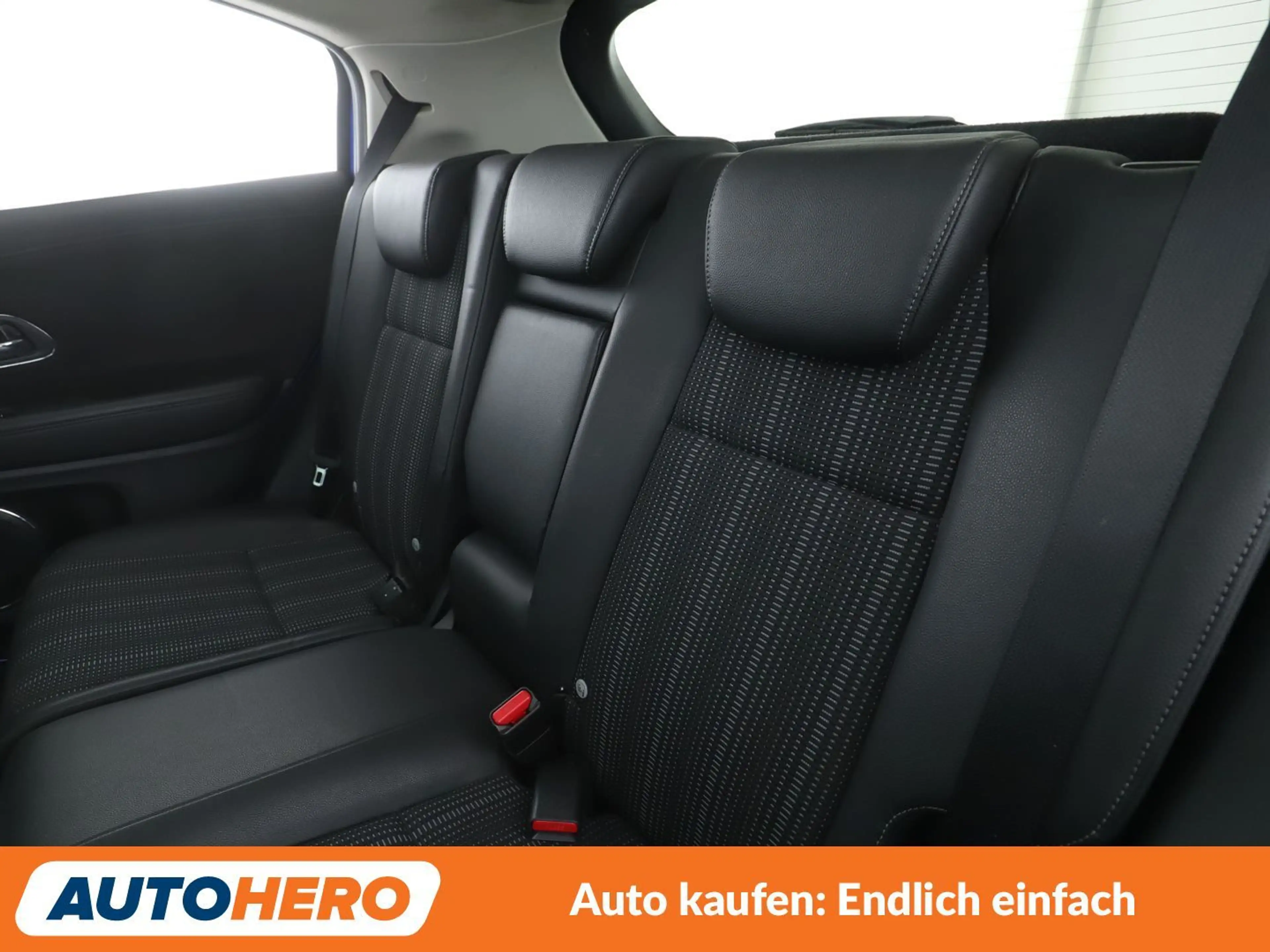 Honda HR-V 1.5 i-VTEC Executive*NAVI*TEMPO*PDC*SHZ*LIM* — photo 14
