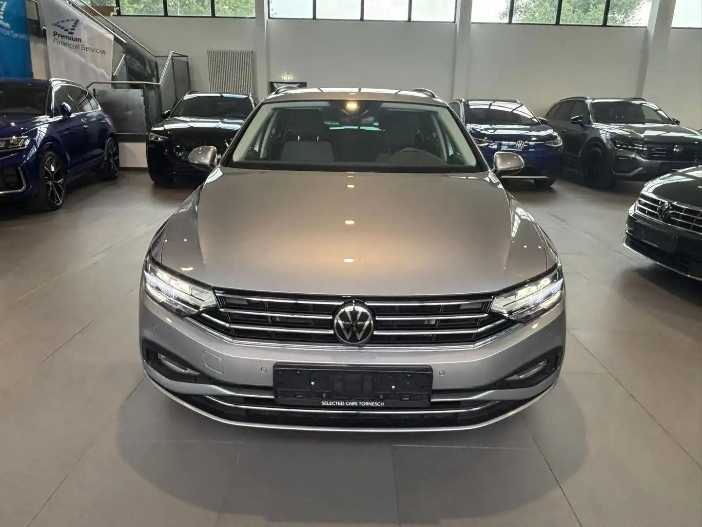 Volkswagen Passat Variant Business 2.0 Tdi DSG ACC,AHK,LED Silber - 2