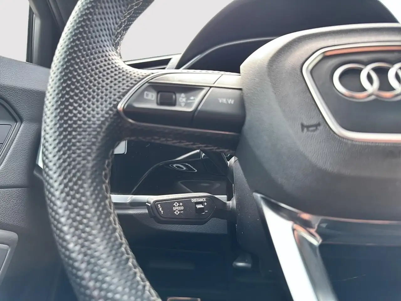 Audi Q3 photo Audi Q3