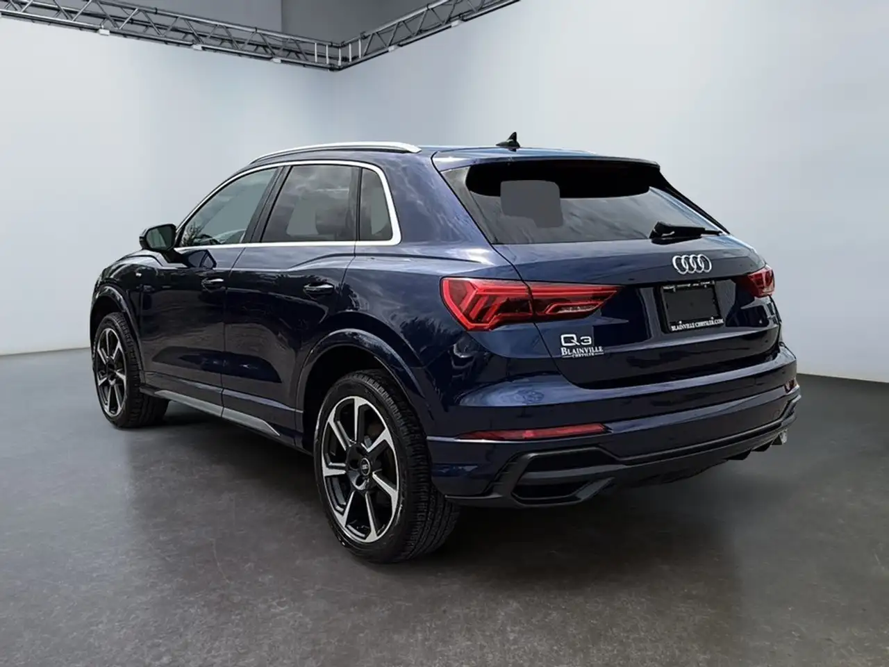 Audi Q3 photo Audi Q3