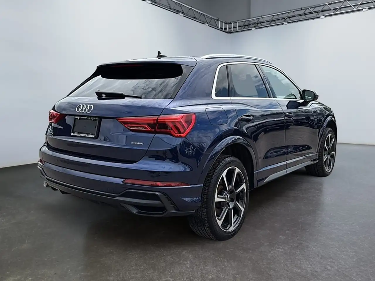 Audi Q3 photo Audi Q3