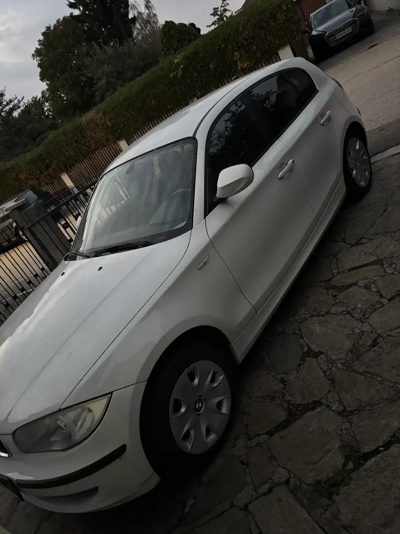 BMW 116 116d - 1