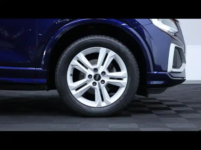 Audi Q2 view 10