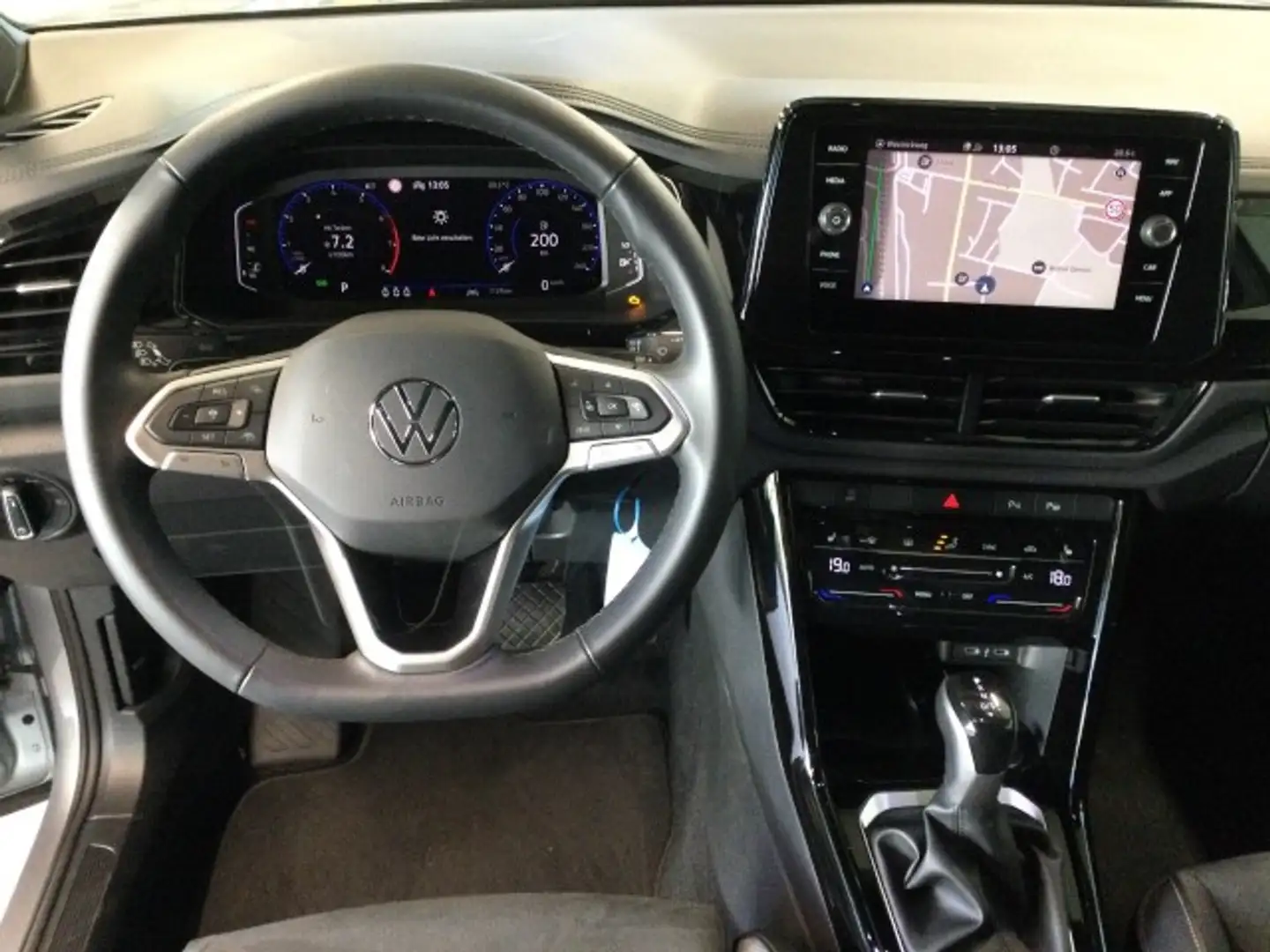 Volkswagen T-Roc 1.5 TSI DSG Style Black Paket IQ Light Kamera Schwarz - 2