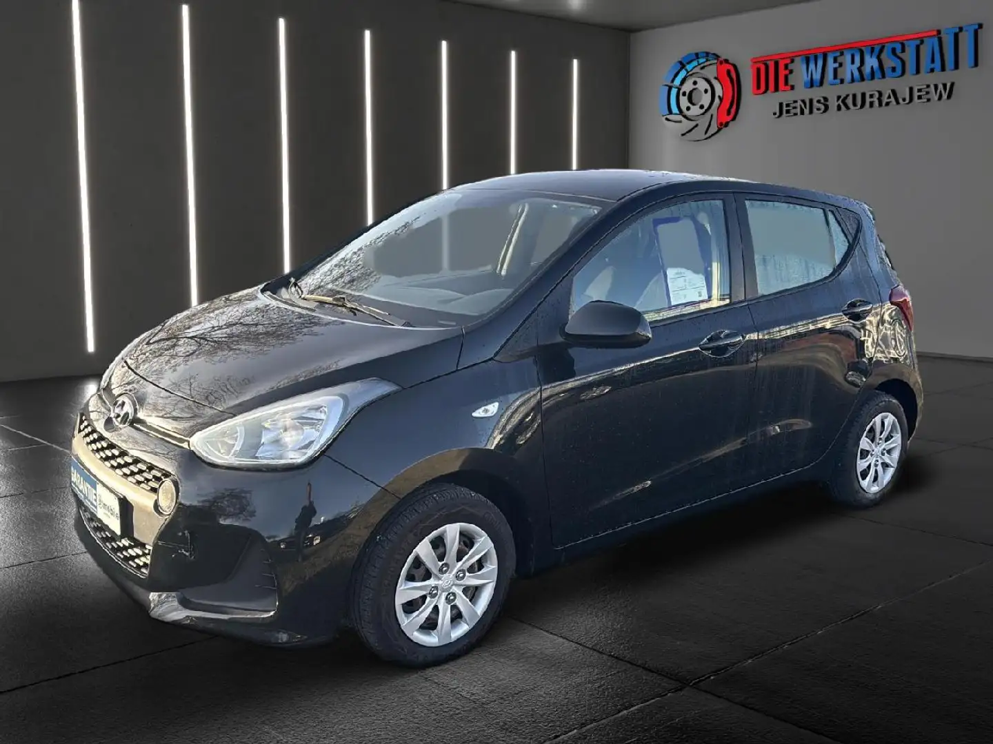 Hyundai i10 Select Schwarz - 2