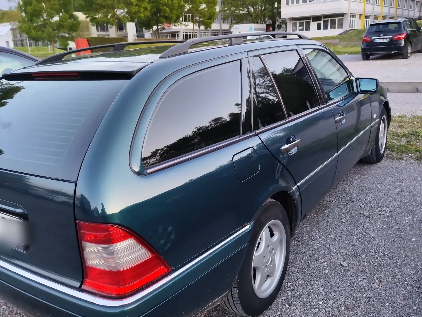 Mercedes-Benz C 230 Eligance Verde - 2