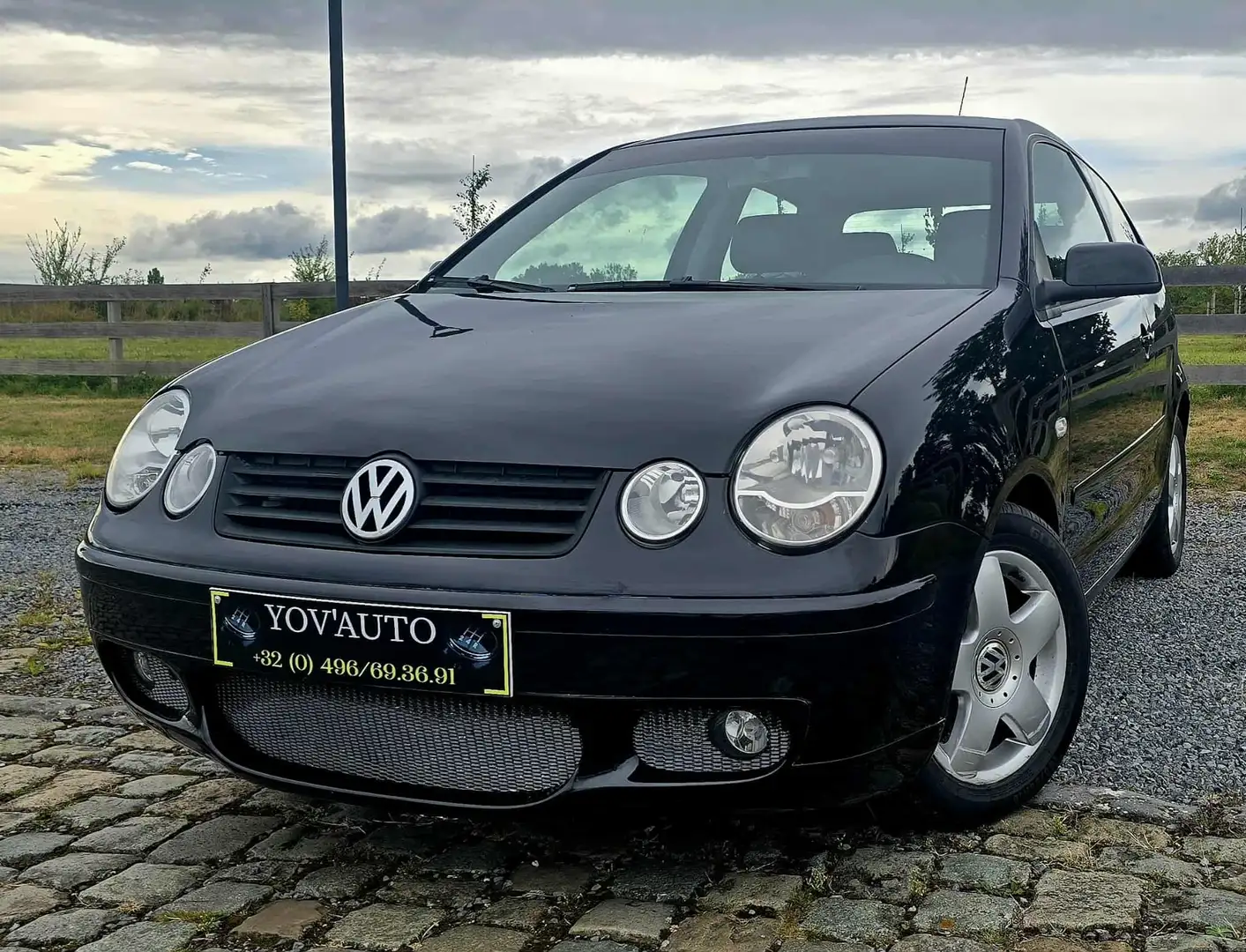 Volkswagen Polo 1.2i 12v Base Igloo Climatronic Noir - 1