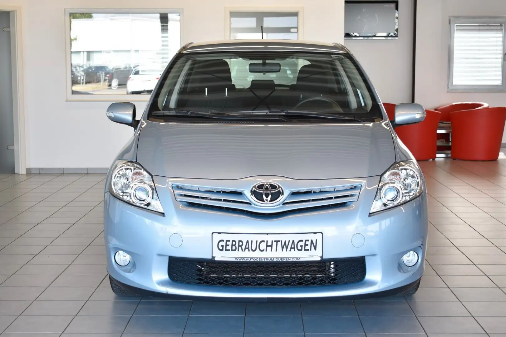 Toyota Auris Edition AUT./KLIMAAUT/TEMP/PDC/2.HAND/ALU Blau - 2