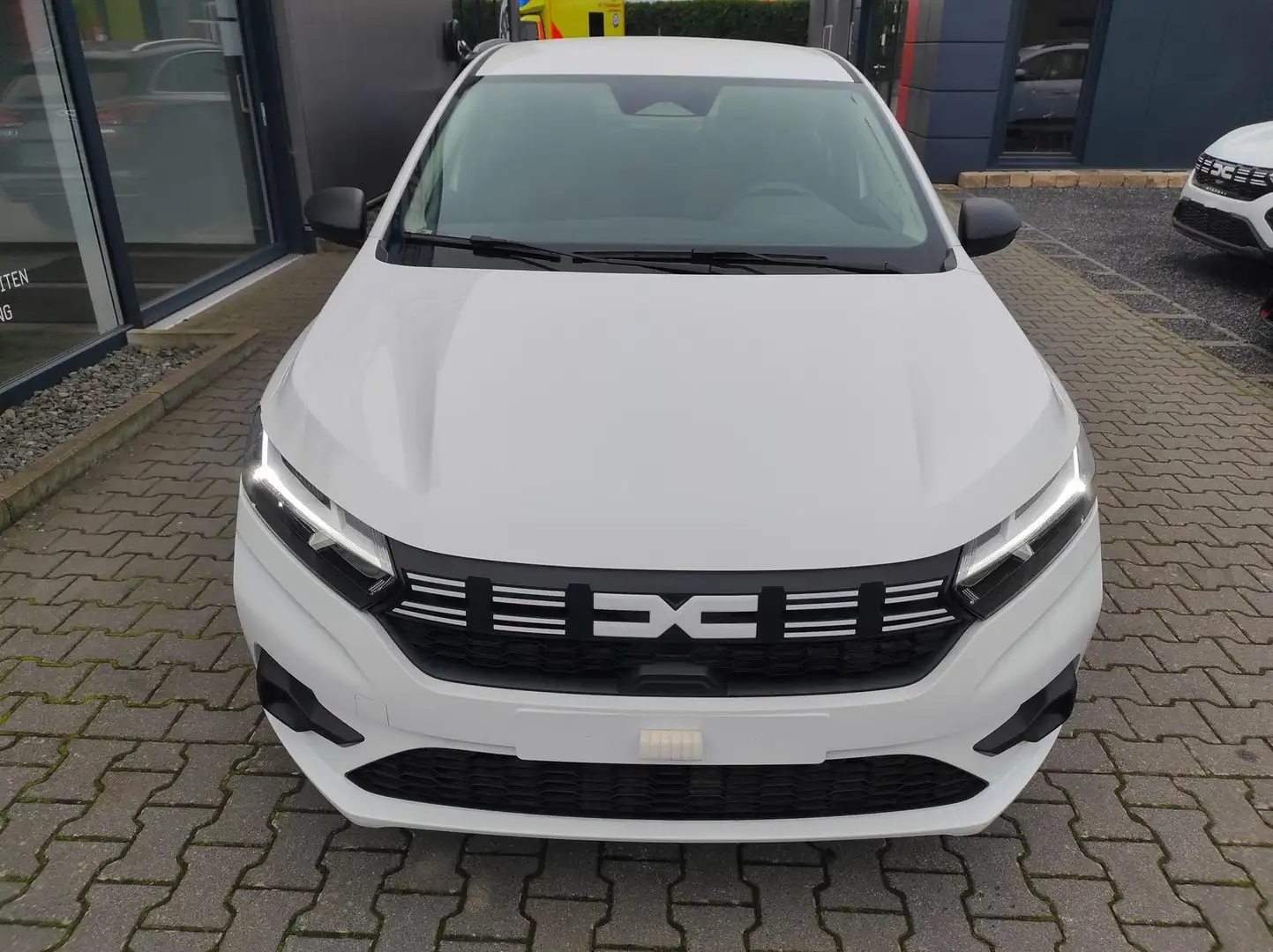 Dacia Sandero Essential LPG 100 Tempomat*Bluetooth*DAB*PDC 74... Weiß - 2