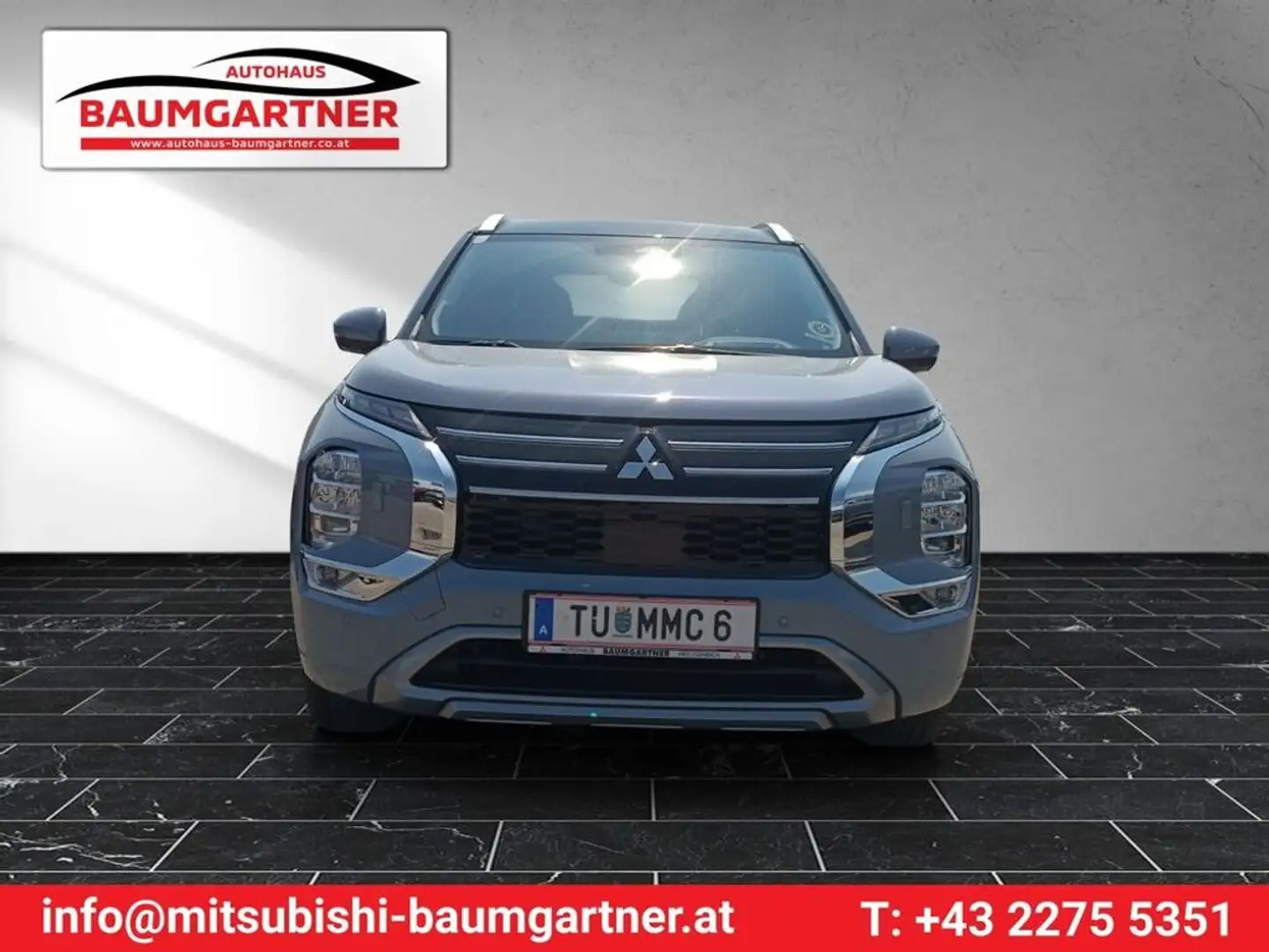 Mitsubishi Outlander Outlander 2,4 PHEV S-AWC Diamond Grau - 2