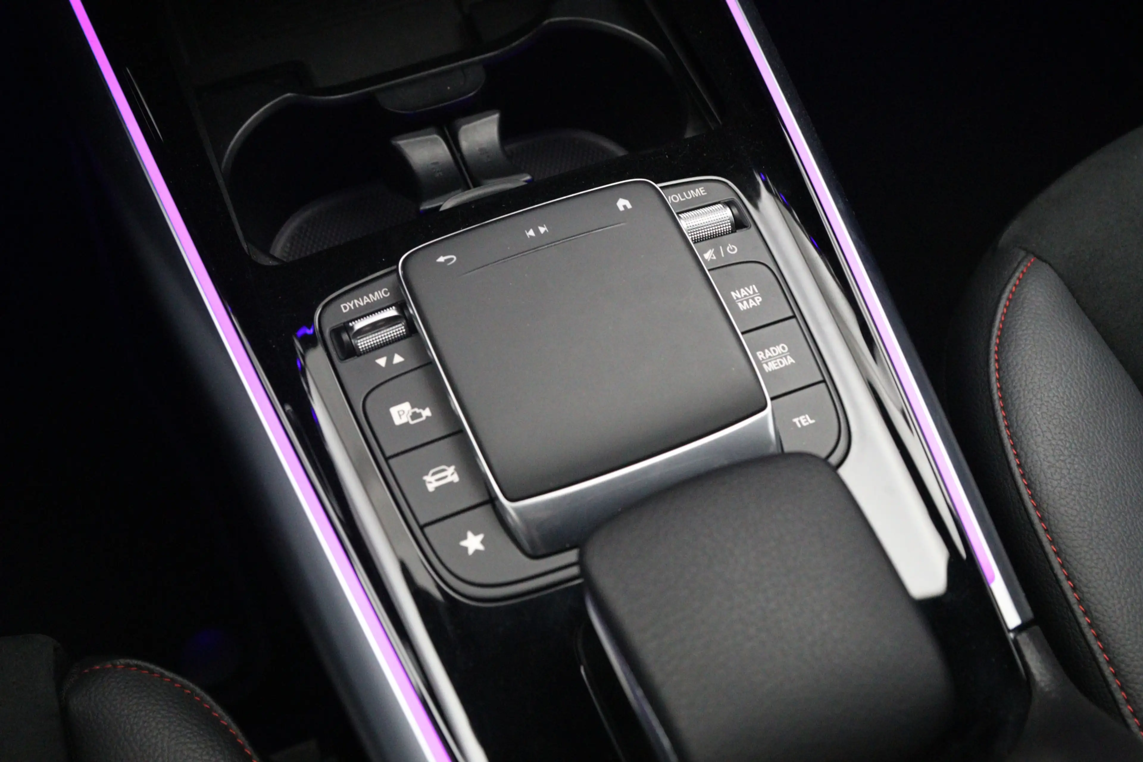 Mercedes-Benz GLA 250 e 218 PK AMG Line PHEV, Trekhaak, Adap. Cruise Con — photo 14
