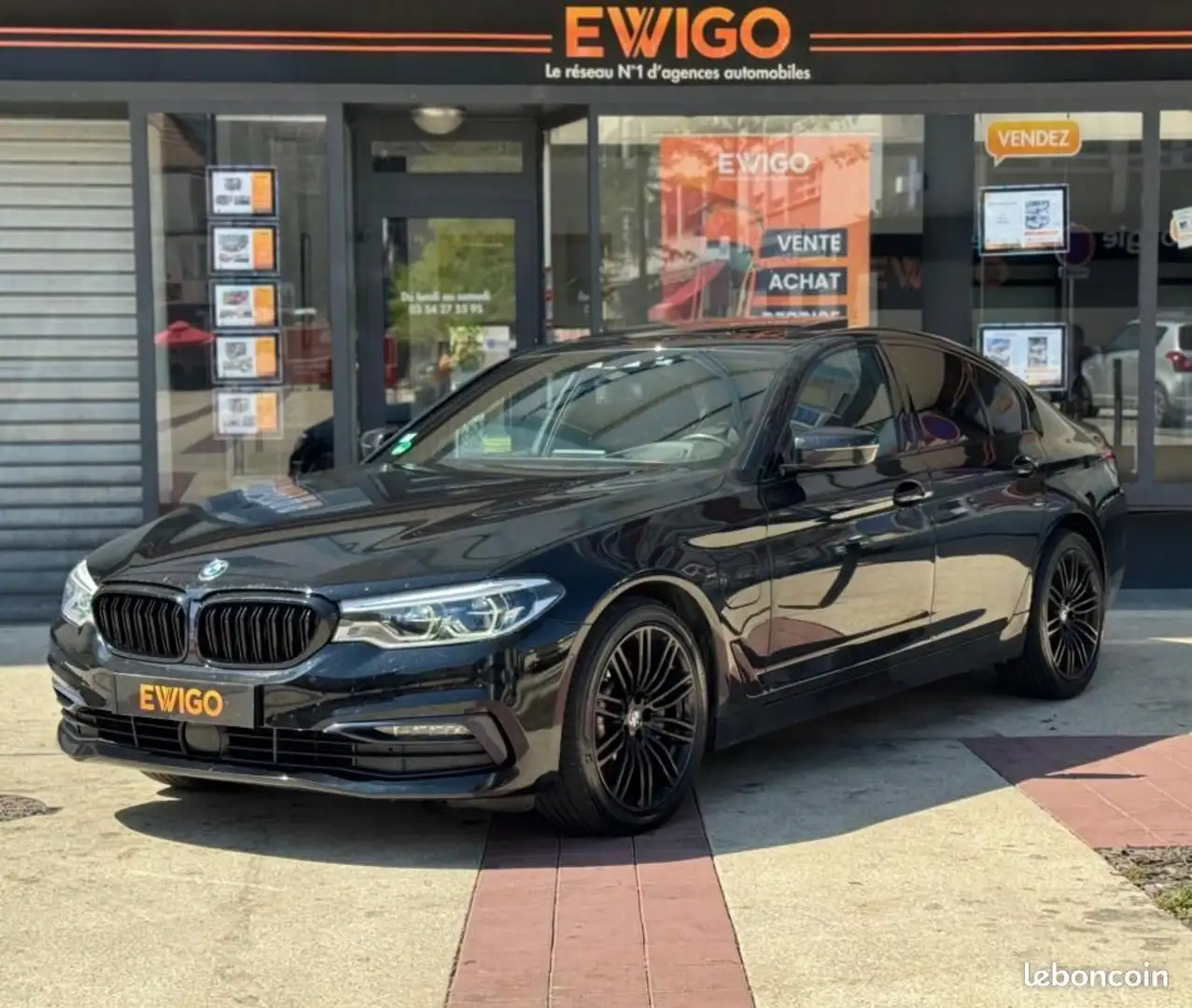 BMW 530 530E G30 IPERFORMANCE 252CH HYBRID SPORT Noir - 1