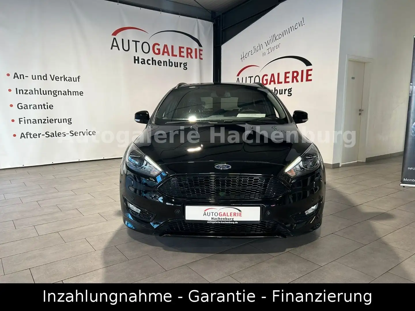 Ford Focus Turnier ST-Line Aut./Xenon/Navi/GARANT/E6 Schwarz - 2