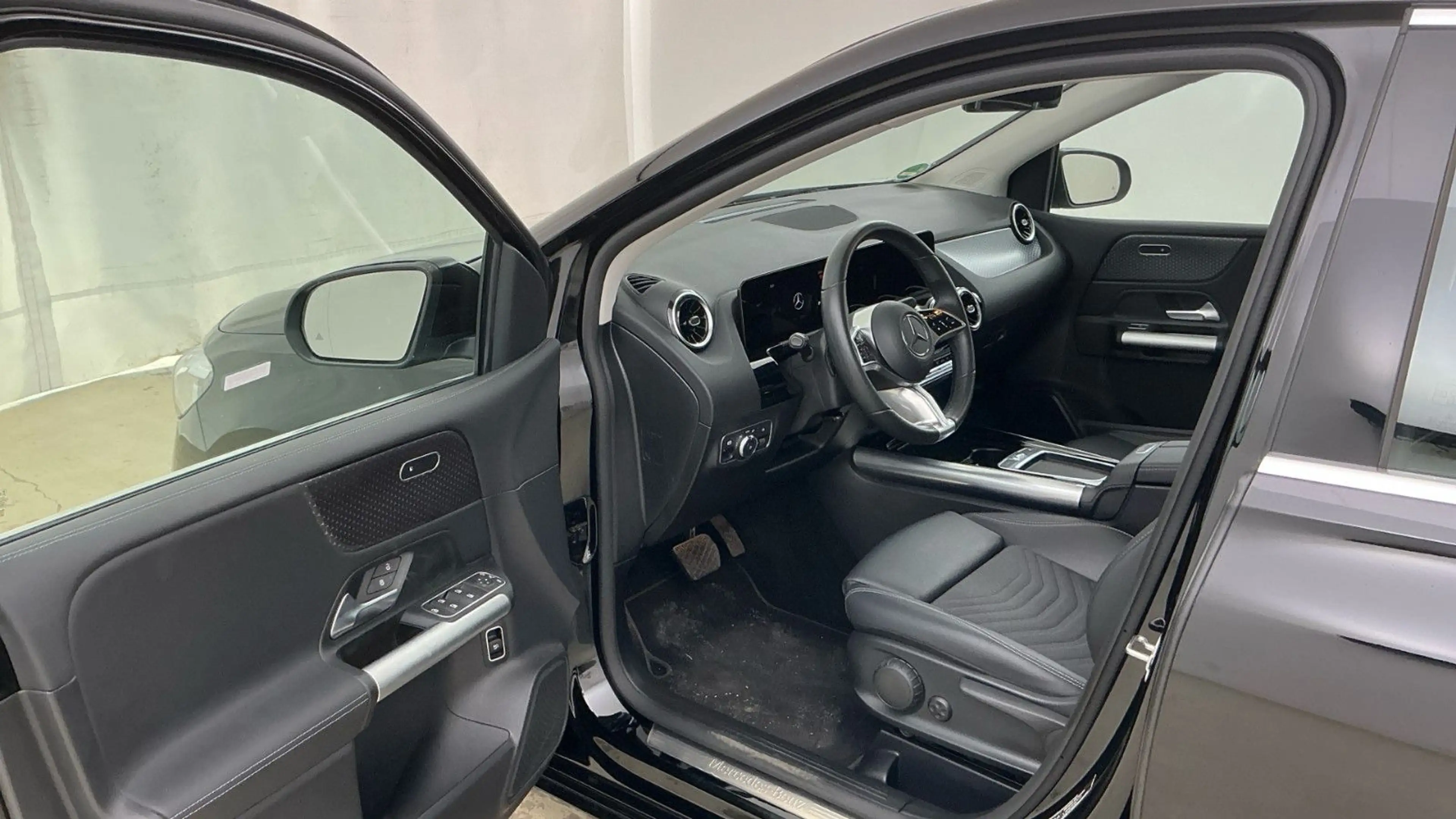 Mercedes-Benz B 200 Teillleder*LED*Kamera*DAB*Parkassist*DAB*N — photo 6