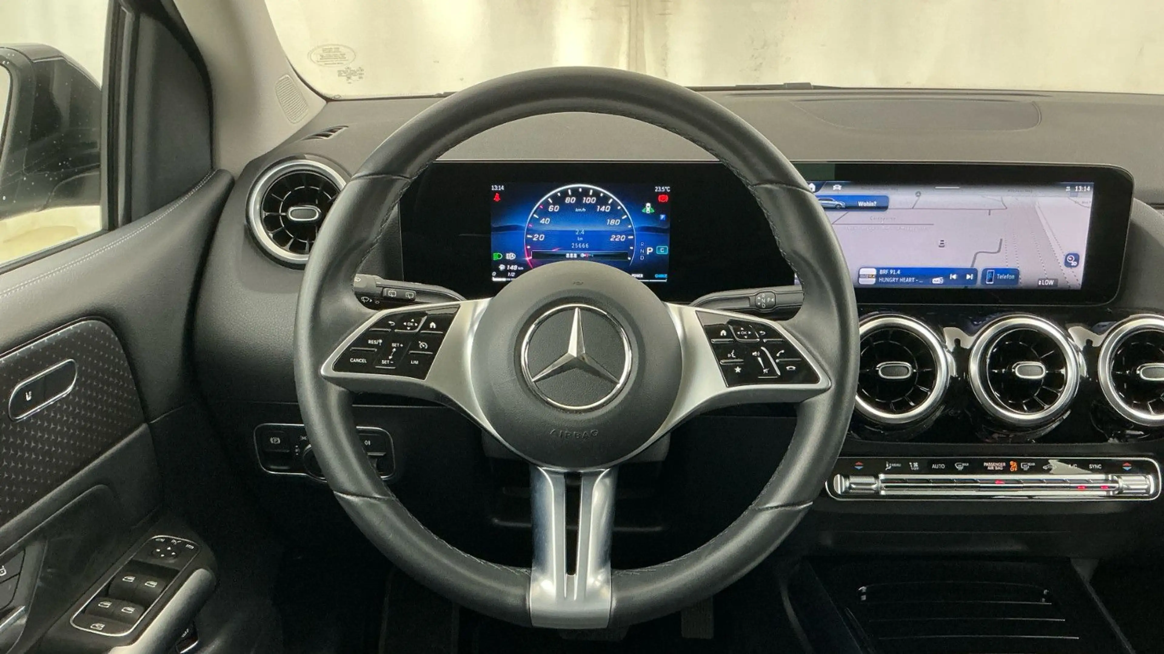 Mercedes-Benz B 200 Teillleder*LED*Kamera*DAB*Parkassist*DAB*N — photo 9