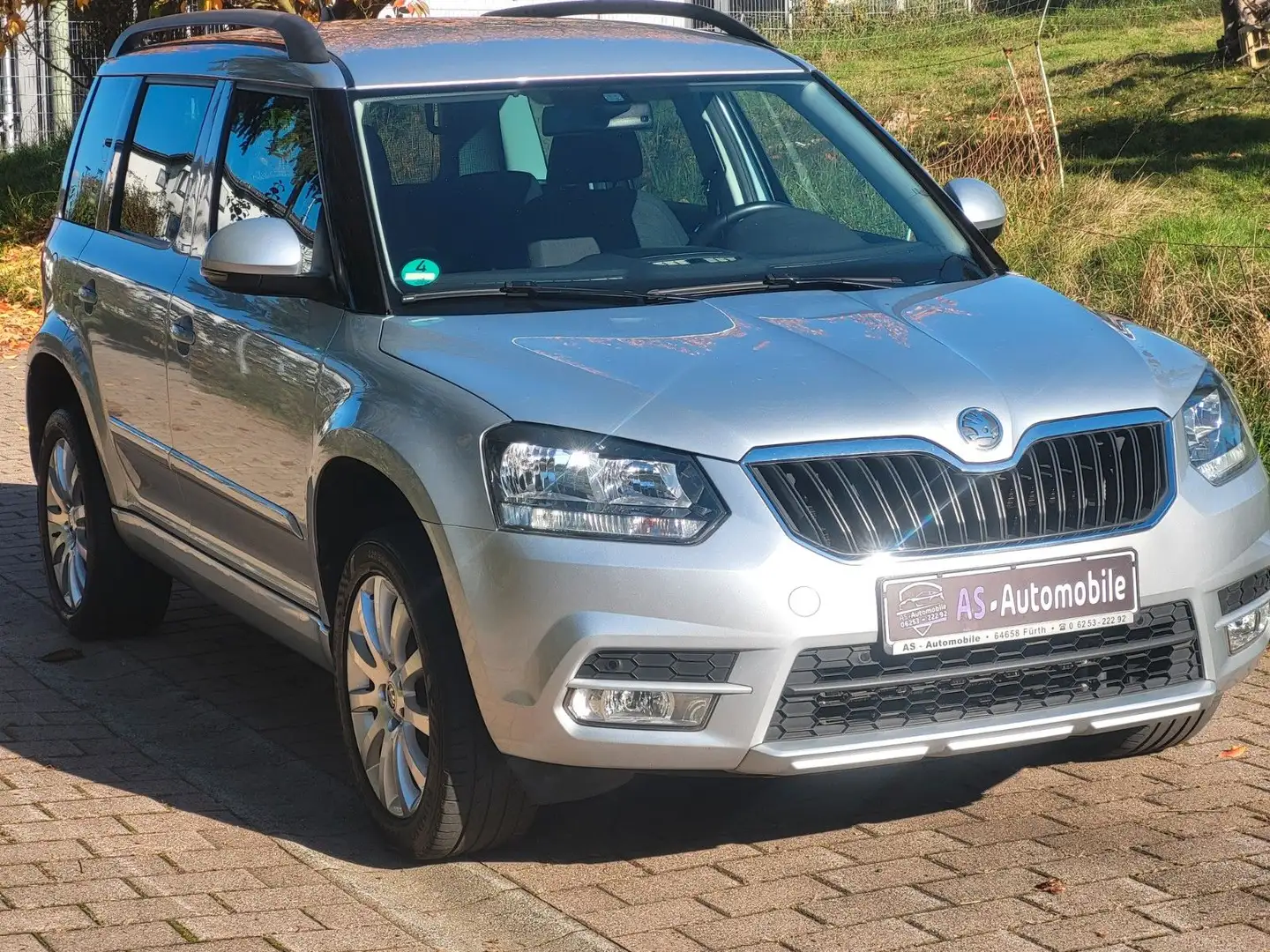 Skoda Yeti 1.4 TSI Ambition Silber - 1