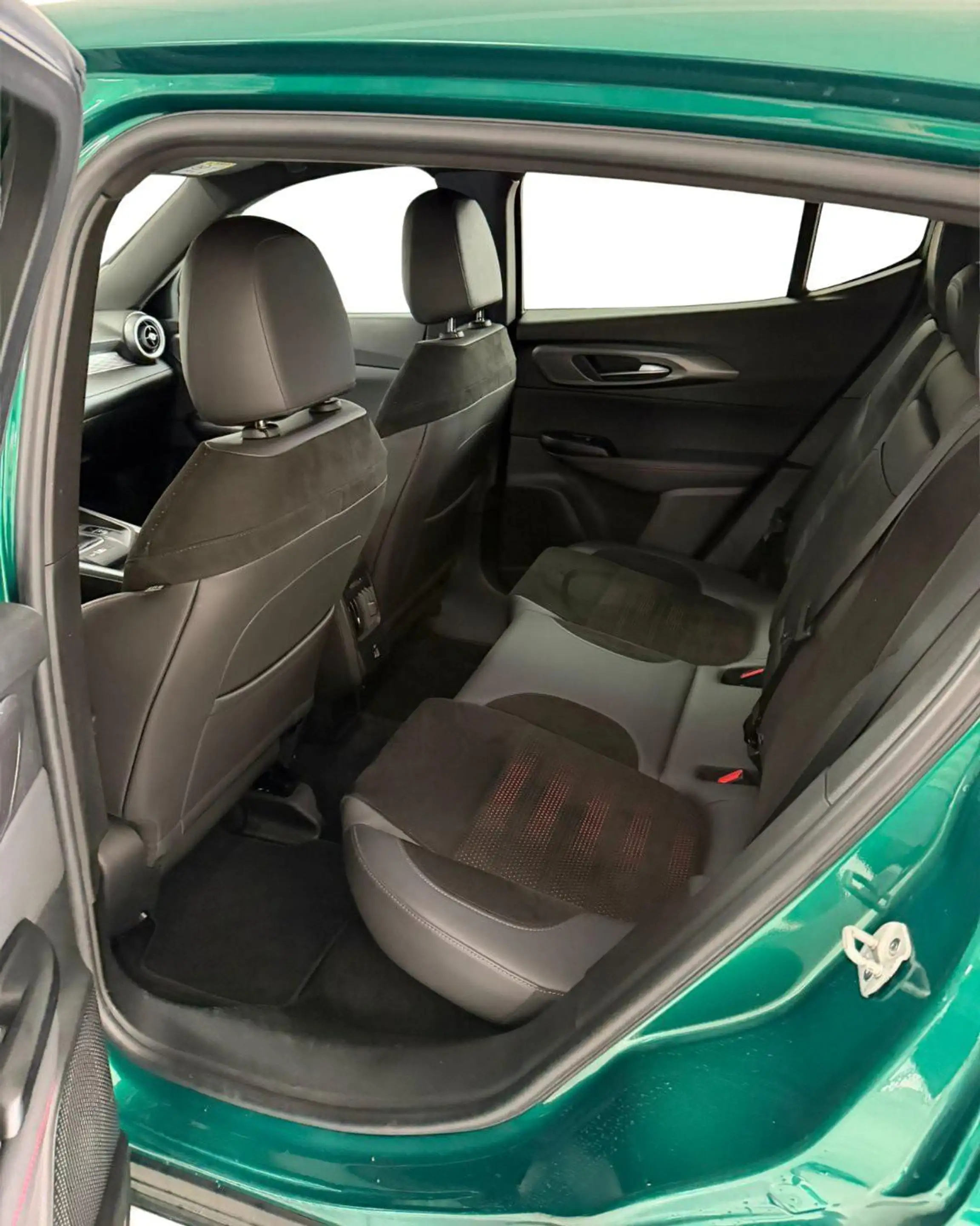 Alfa Romeo Tonale Editione Speziale, 1,5 L. 131 PS, Mild Hybrid — photo 10