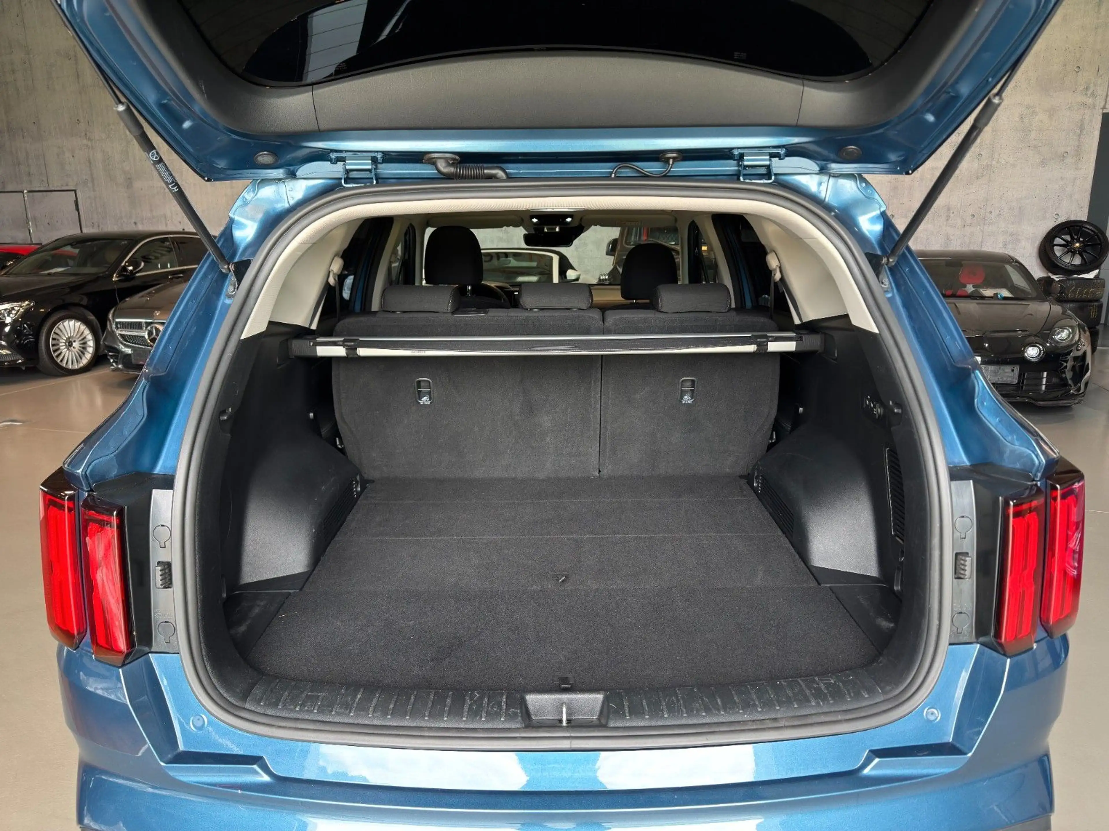 Kia Sorento /Vision/4WD/Plug-In/Hybrid/RFK/AHK/2.HAND — photo 4