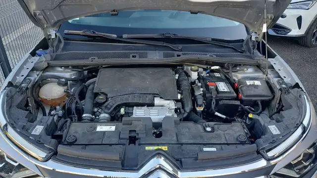 Citroen C4 view 15