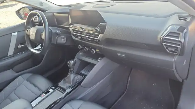 Citroen C4 view 10