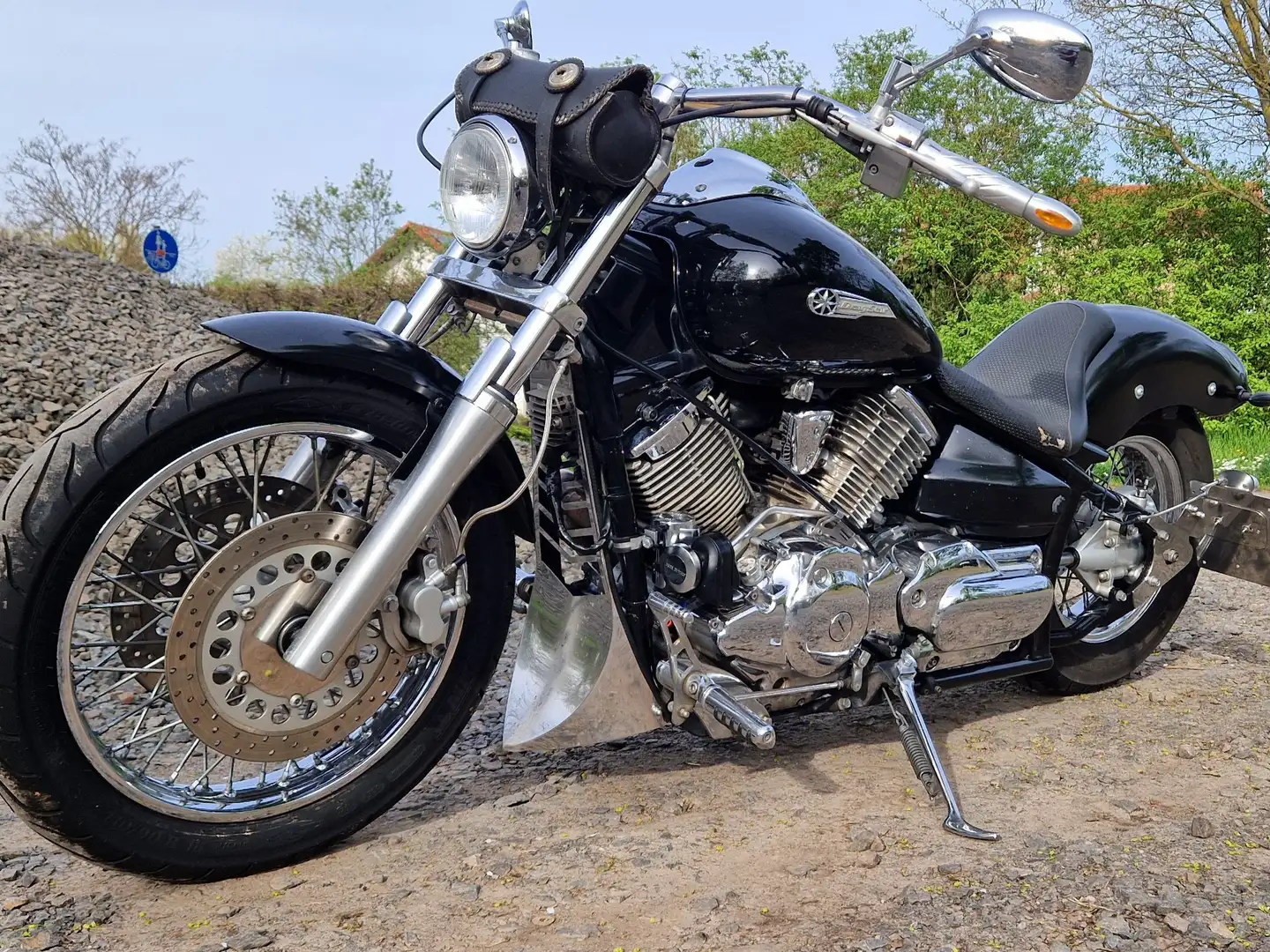 Yamaha XVS 1100 Černá - 1