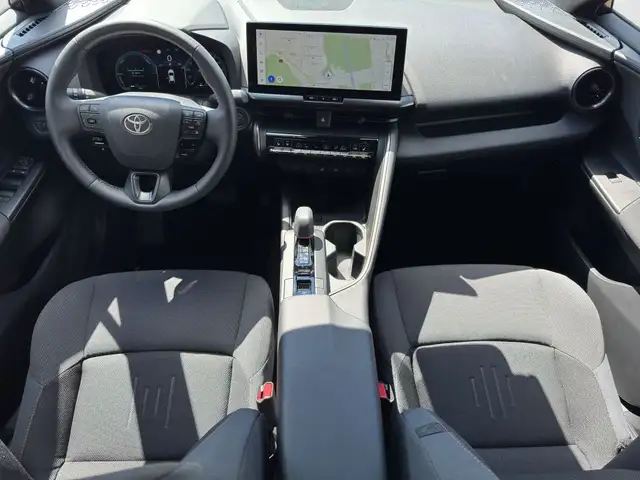 Toyota C-HR view 13