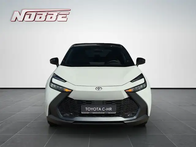 Toyota C-HR view 8