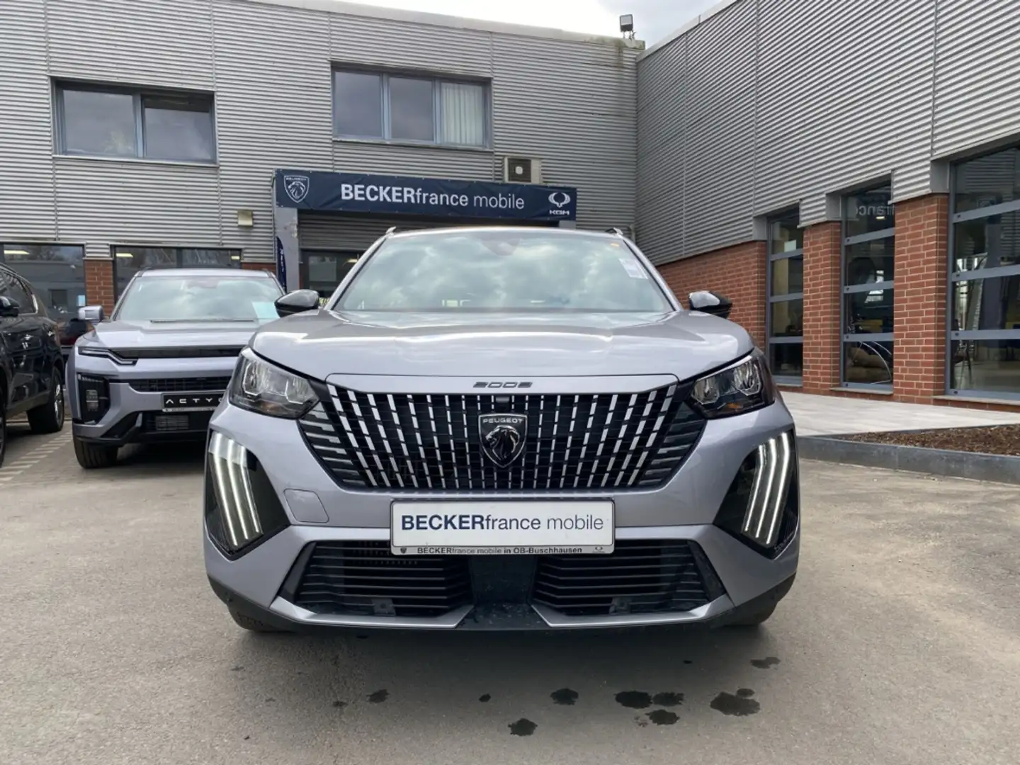 Peugeot 2008 Allure Hybrid 145 e-DSC6 *LED*ACC*Apple CarPlay*An Silber - 2