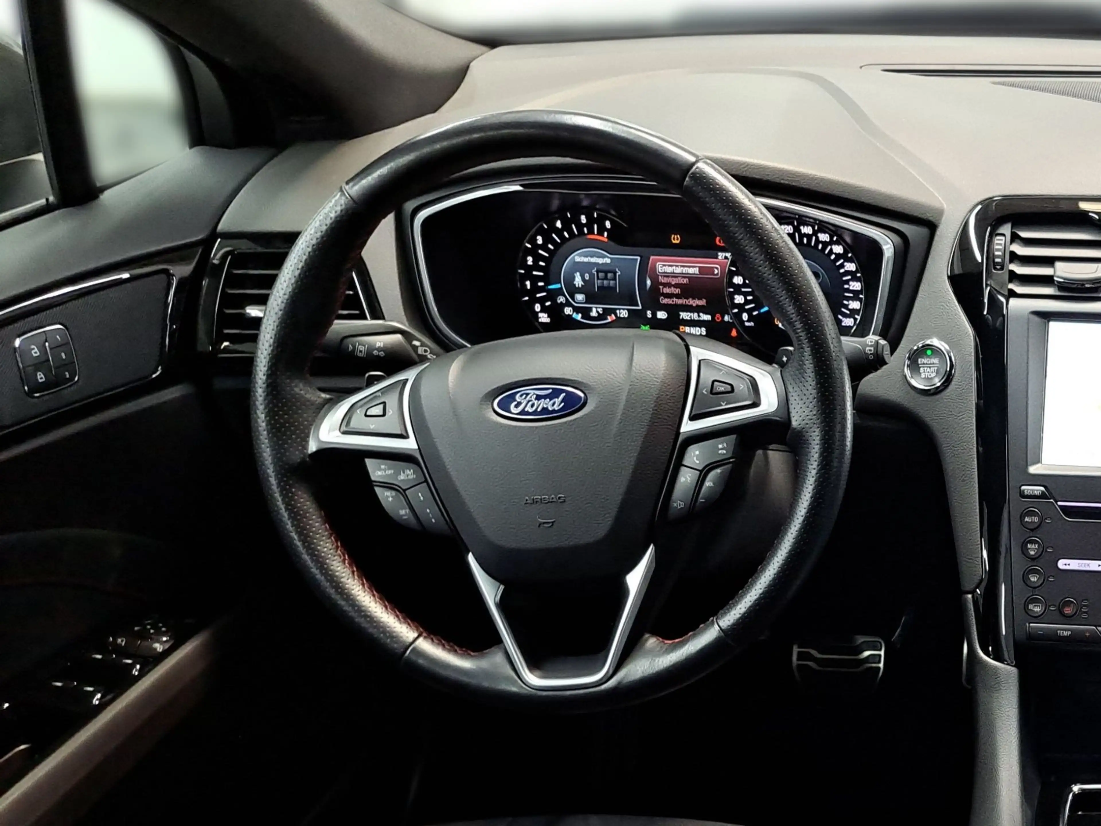 Ford Mondeo Turnier 2.0 Aut. ST-Line NAVI RFK LED LED — photo 11